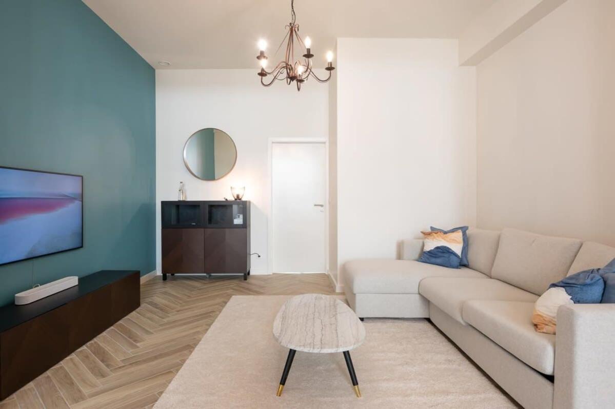 Beautiful Renovated Apartment In An Authentic Building Oostende Exterior foto